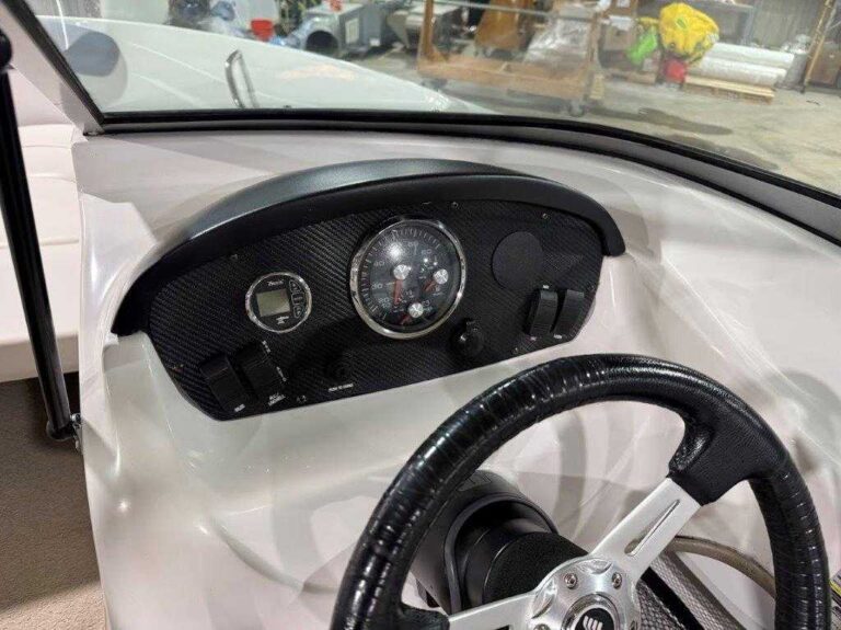 2011 Four Winns H180 OB US-PFWMG046A111 [photo 31]